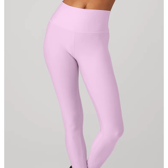 Alo high-waisted airlift legging size xsmall
Worn once! - Picture 3 of 4